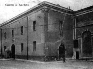 fig.1: Il Monastero delle monache nere di S. Benedetto, già caserma nel XX sec. fig. 1: the Monastery of the black nuns of S. Benedetto, became a barrack in the XX century